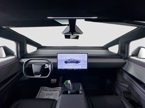 Used 2024 Tesla Cybertruck AWD Crew Cab image 29
