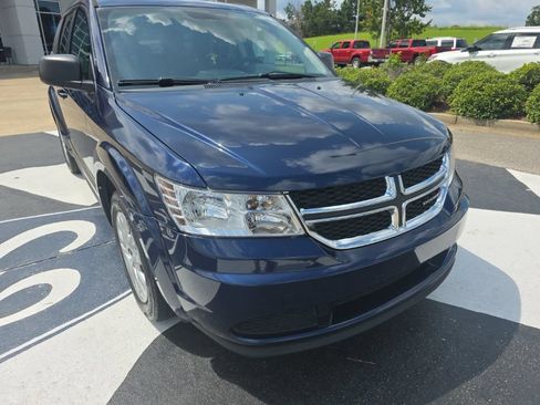 Used 2017 Dodge Journey SE FWD image 9