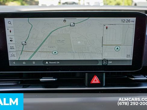 Used 2025 Kia Carnival FWD image 36