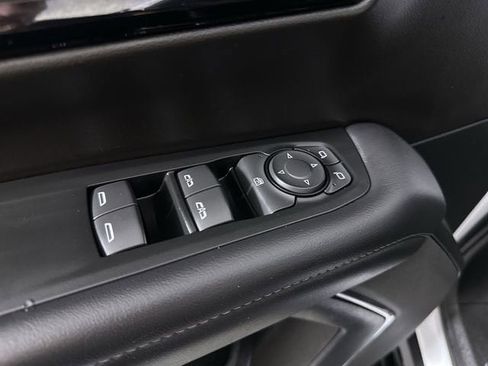 Used 2025 Chevrolet Tahoe LT AWD/4WD image 24