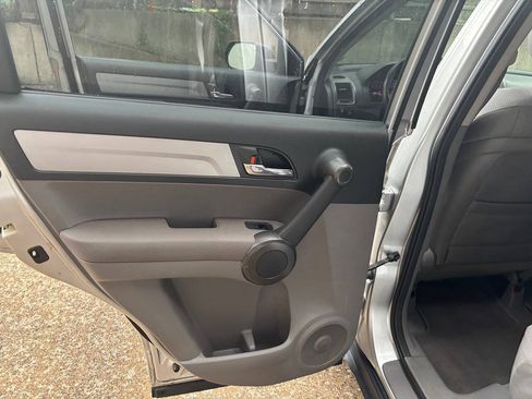 Used 2011 Honda CR-V SE image 18