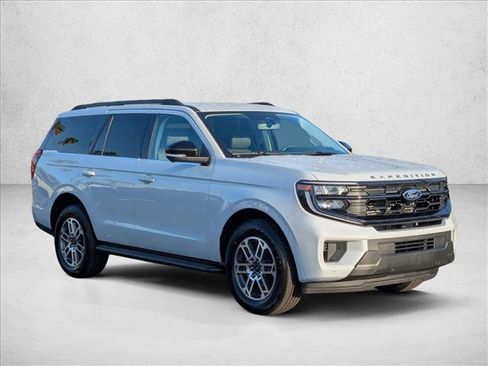 New 2026 Ford Expedition Active RWD image 6