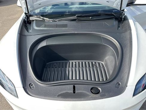 Used 2024 Tesla Model 3 Long Range image 39