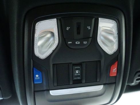 Used 2023 RAM 1500 Big Horn image 34