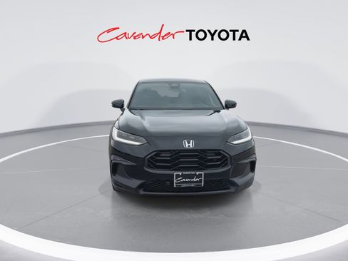 Used 2025 Honda HR-V Sport image 3