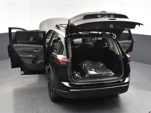 New 2026 Nissan Rogue SV image 33