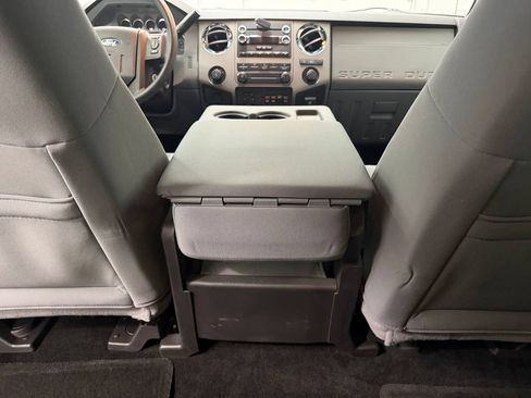 Used 2012 Ford F250 XLT w/ XLT Premium Pkg AWD/4WD image 19