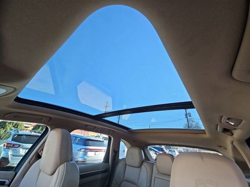 Used 2016 Porsche Cayenne S image 18