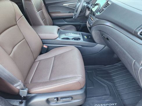 Used 2024 Honda Passport EX-L image 17