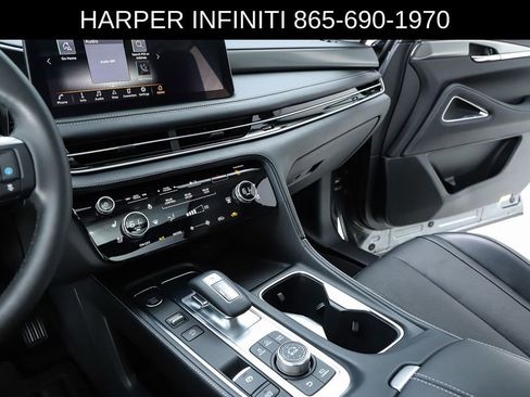 Used 2023 INFINITI QX60 Luxe w/ Performance Audio Package FWD image 24