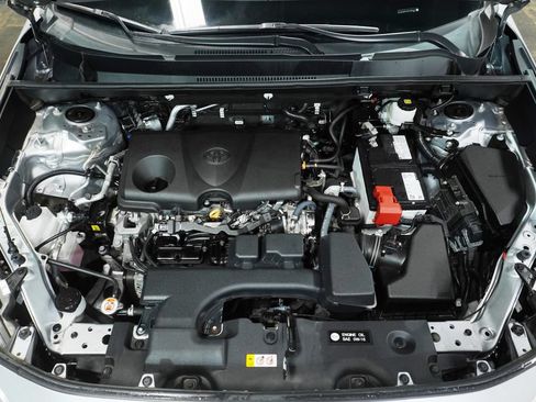 Used 2023 Toyota RAV4 LE AWD/4WD image 9