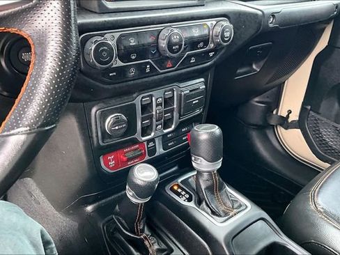 Used 2022 Jeep Gladiator Mojave w/ Trailer Tow Package image 23