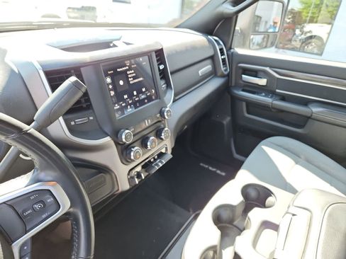 Used 2024 RAM 2500 Big Horn AWD/4WD image 10