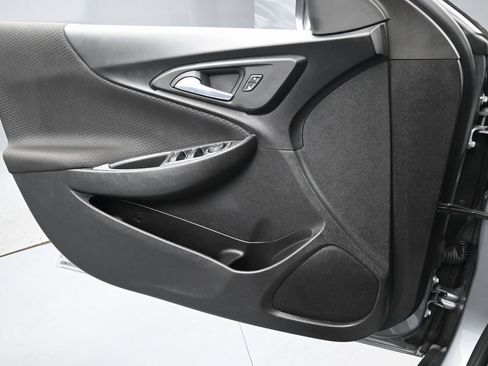 Used 2024 Chevrolet Malibu LT image 22