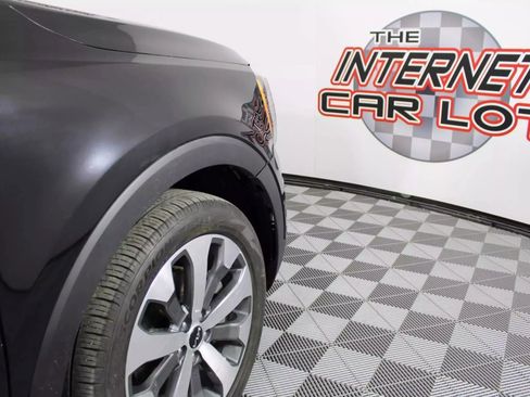 Used 2022 Kia Telluride EX w/ EX Premium Package FWD image 40