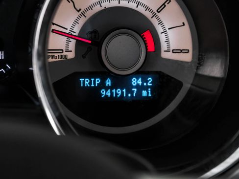 Used 2010 Ford Mustang GT image 17