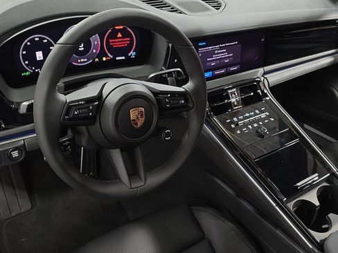 Certified 2025 Porsche Panamera RWD image 4
