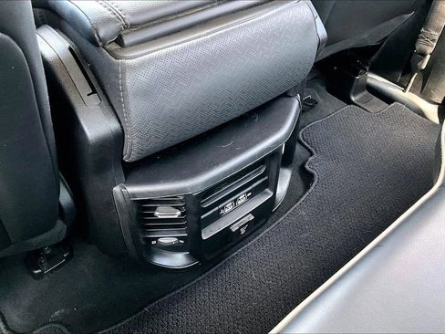Used 2019 RAM 1500 Laramie AWD/4WD image 11