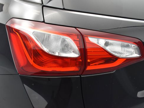 Used 2021 Chevrolet Equinox LT image 8