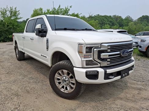 Used 2022 Ford F350 Limited w/ FX4 Off-Road Package AWD/4WD image 3