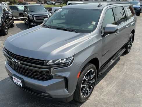 Used 2021 Chevrolet Suburban RST w/ Rear Media and Nav Package image 5