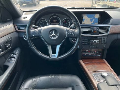 Used 2013 Mercedes-Benz E 350 Sedan image 17