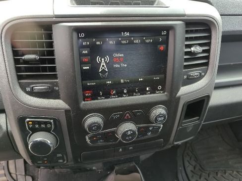 Certified 2019 RAM 1500 Express w/ Express Value Package AWD/4WD image 7