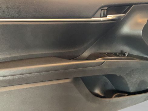 Certified 2021 Toyota Camry SE FWD image 21