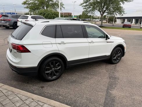Certified 2024 Volkswagen Tiguan SE AWD/4WD image 7