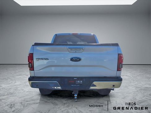 Used 2017 Ford F150 Lariat w/ Equipment Group 502A Luxury image 4