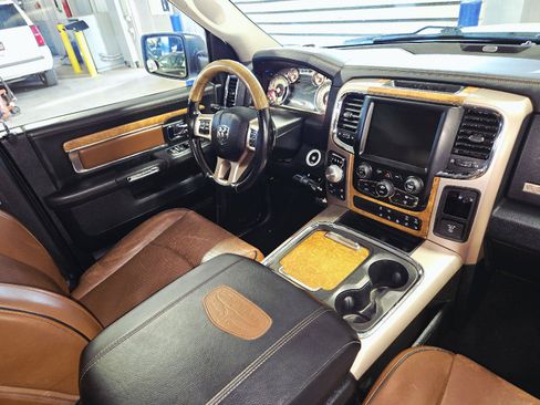 Used 2017 RAM 1500 Laramie Longhorn AWD/4WD image 9