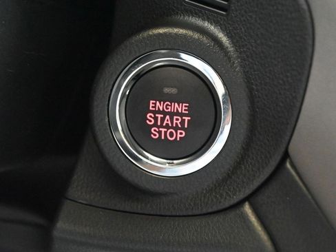 Certified 2025 Subaru Outback Onyx Edition image 31