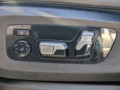 Used 2025 BMW X5 xDrive50e image 20