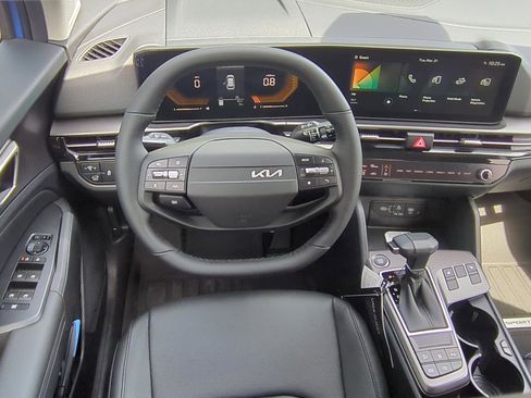 New 2026 Kia Sportage EX FWD image 14