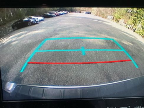 Used 2020 Toyota Sienna XLE w/ XLE Navigation Package image 17