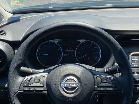 New 2025 Nissan Kicks Play S image 23