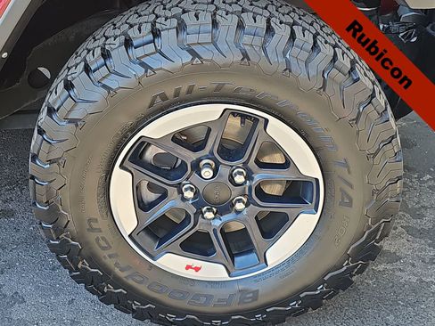 Used 2021 Jeep Wrangler Unlimited Rubicon AWD/4WD image 12