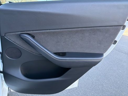 Used 2020 Tesla Model Y Performance image 13