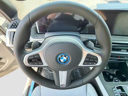 New 2026 BMW X5 xDrive50e w/ Executive Package AWD/4WD image 39