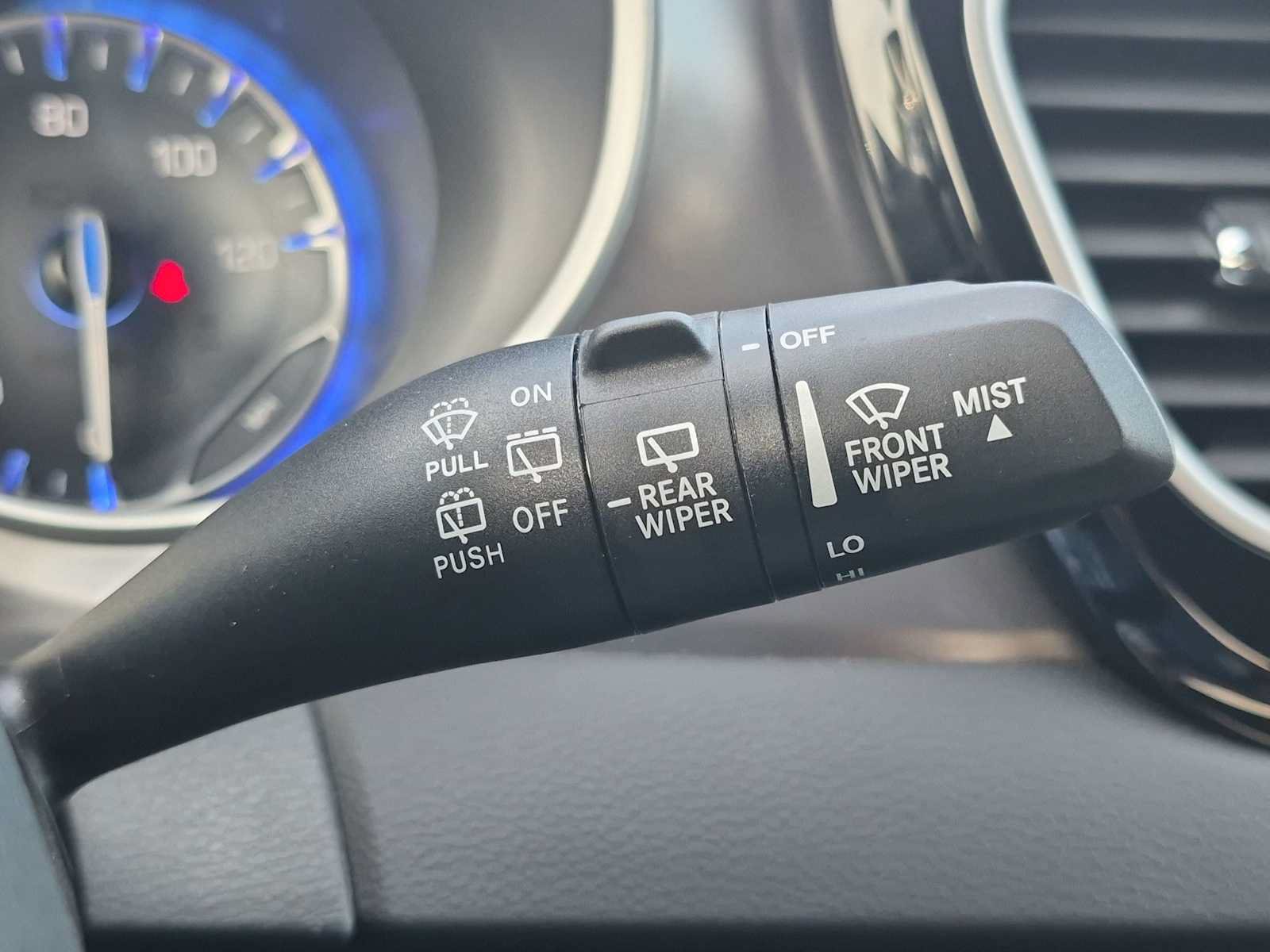 Used 2026 Chrysler Pacifica Select FWD image 25