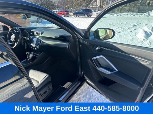 Used 2025 Audi Q3 2.0T Premium image 10