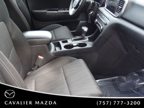 Used 2021 Kia Sportage LX AWD/4WD image 15