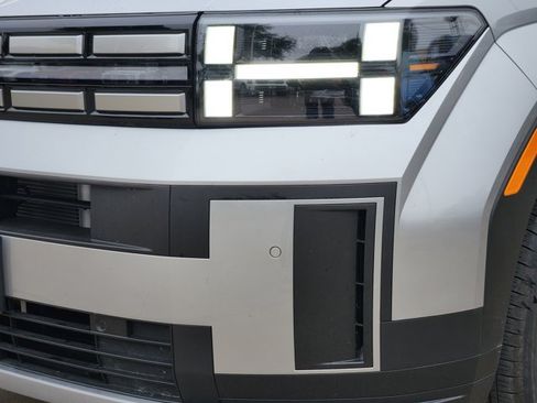 Used 2025 Hyundai Santa Fe SEL image 9