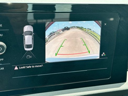 Used 2025 Volkswagen Jetta S FWD image 17