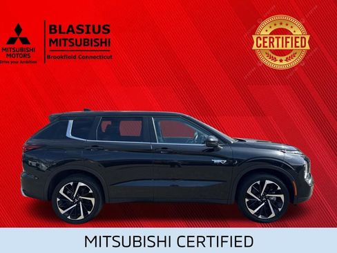 Used 2024 Mitsubishi Outlander 4WD Plug-In Hybrid image 5