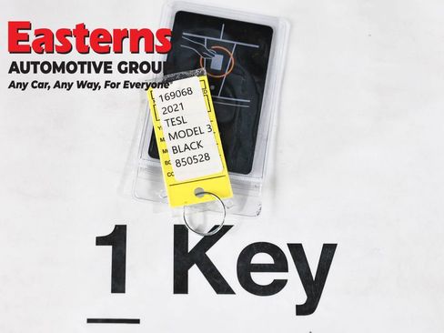 Used 2021 Tesla Model 3 Standard Range Plus image 22