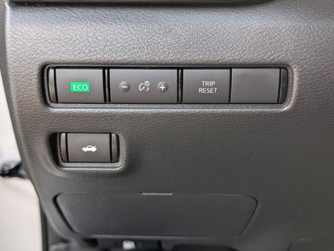 Used 2021 Nissan Sentra SV image 29