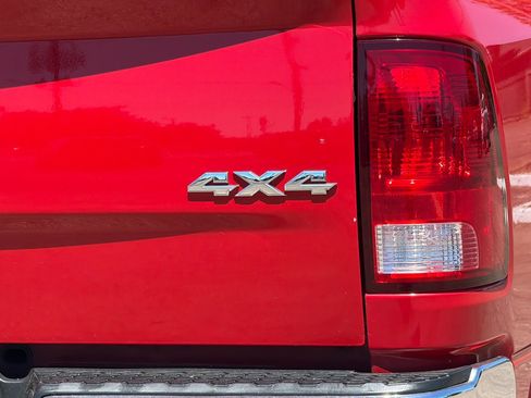 Used 2016 RAM 2500 Tradesman w/ Chrome Appearance Group AWD/4WD image 7