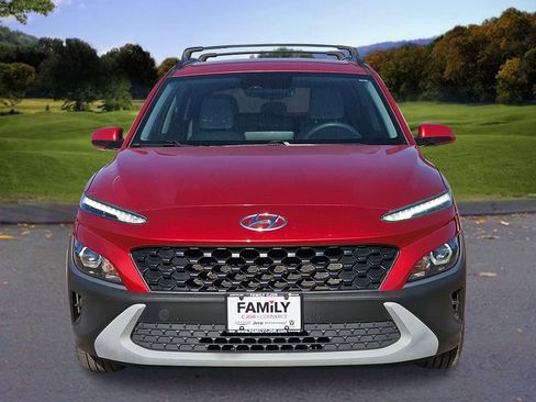 Used 2022 Hyundai Kona SEL image 2