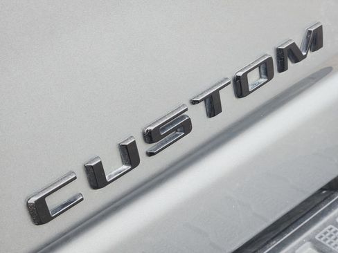 Used 2024 Chevrolet Silverado 2500 Custom w/ Custom Value Package image 12